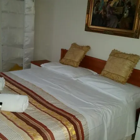 Mi Casa Es Tambien Tu Casa Nocleg ze śniadaniem Werona